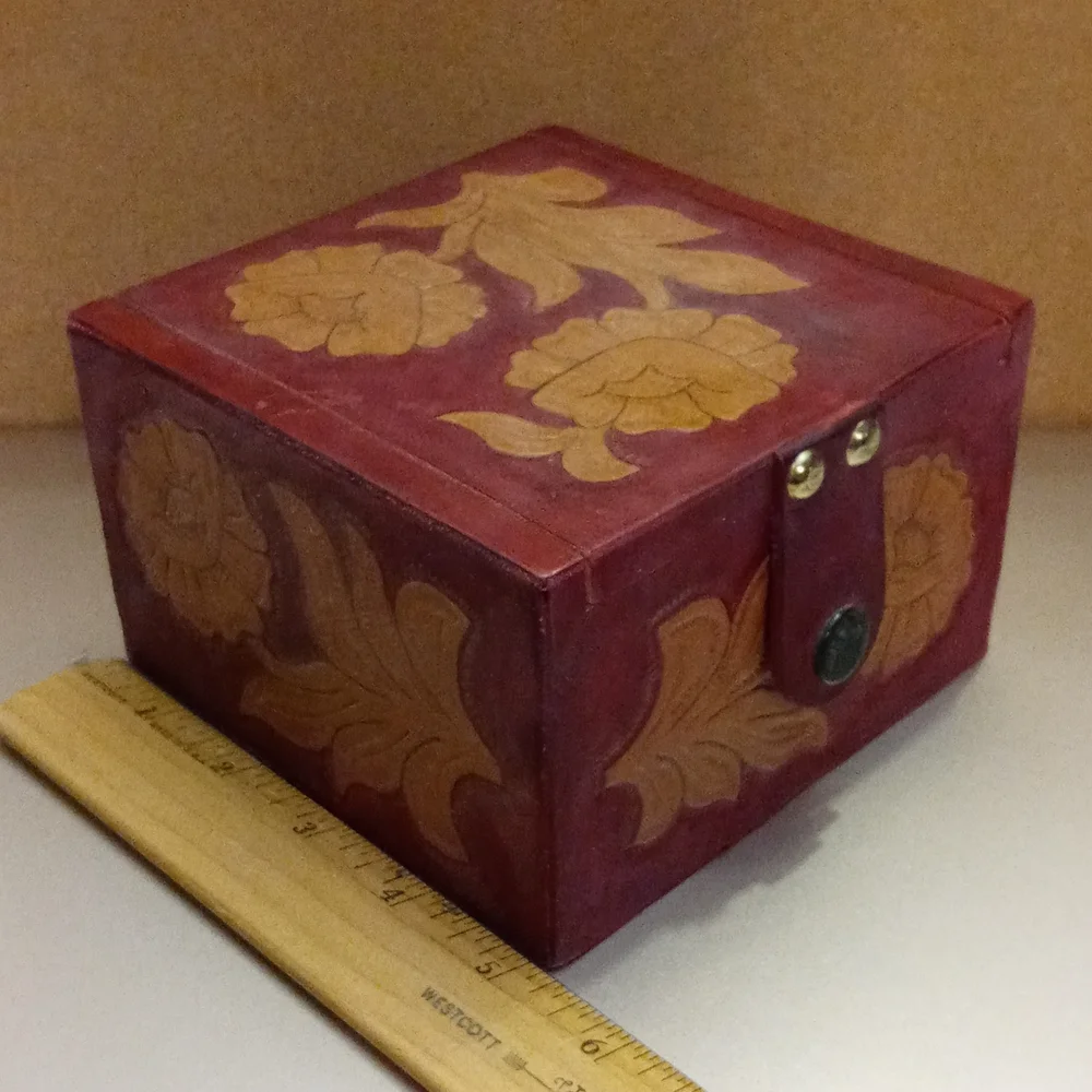 Hand carved flower wooden box made in Honduras